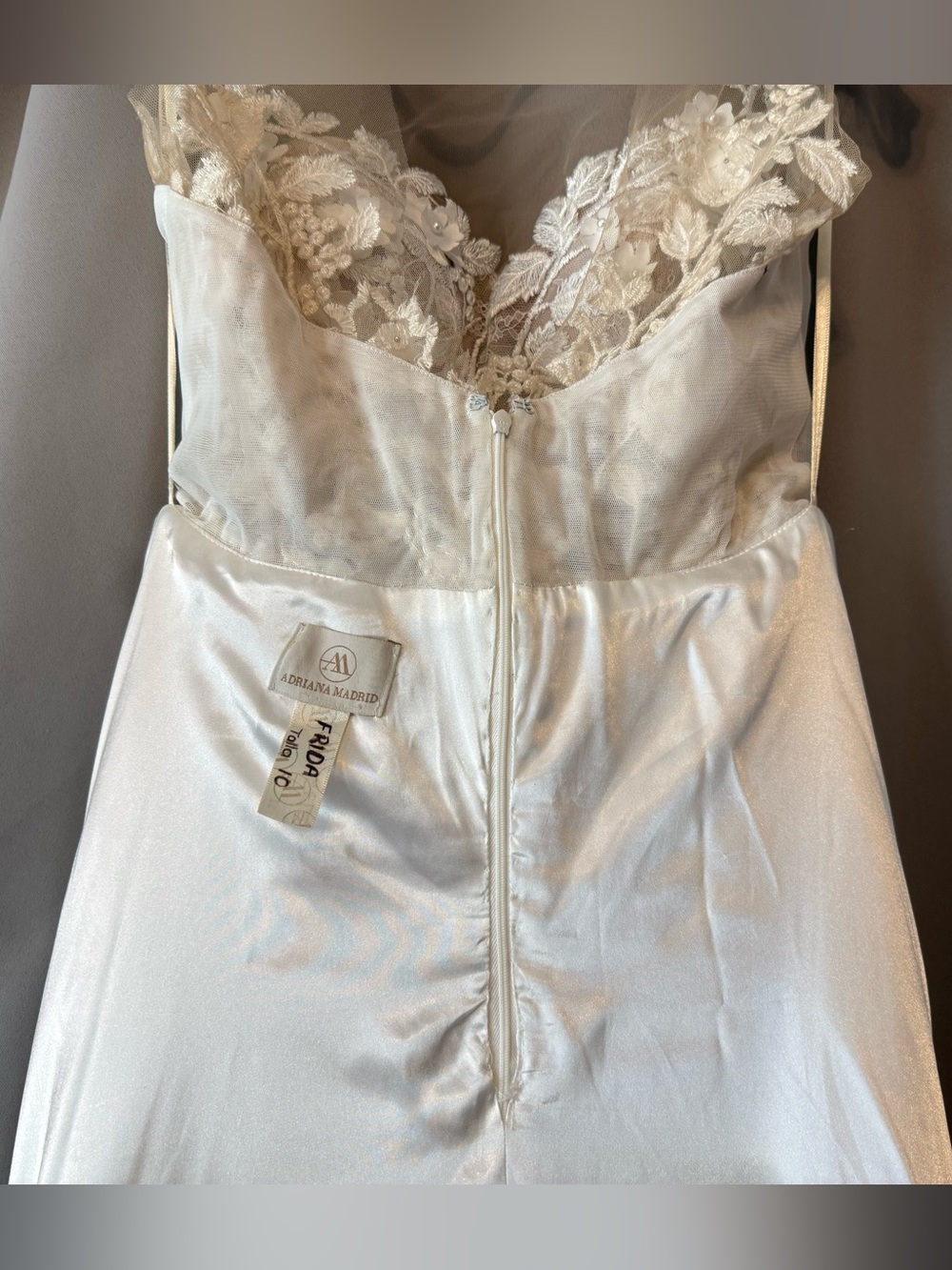 ADRIANA MADRID Frida Wedding Dress Size 10 - Picture 10 of 13